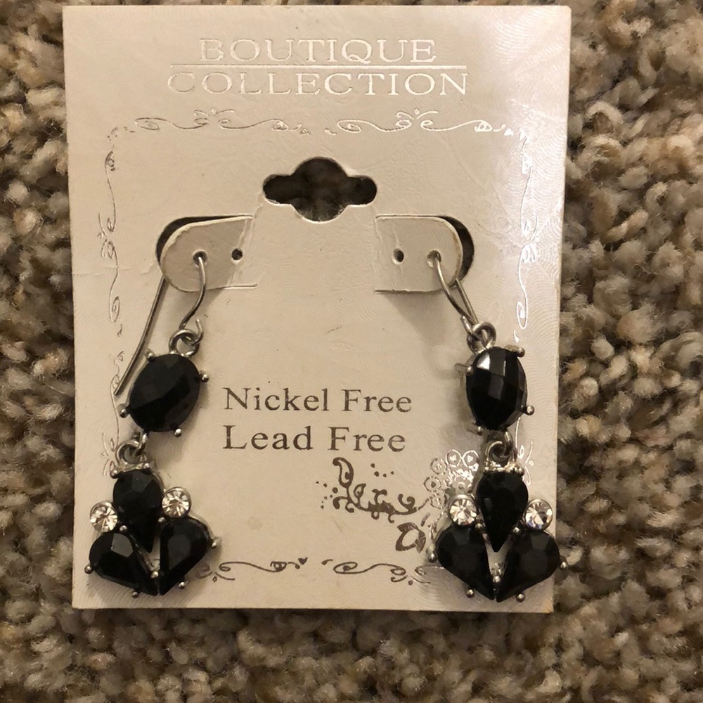 Sliver And Black Stone Earrings